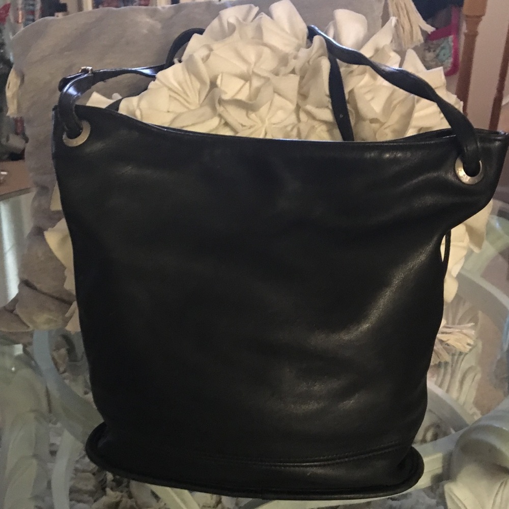 Coach-Vintage Coach Handbag-Black Leather